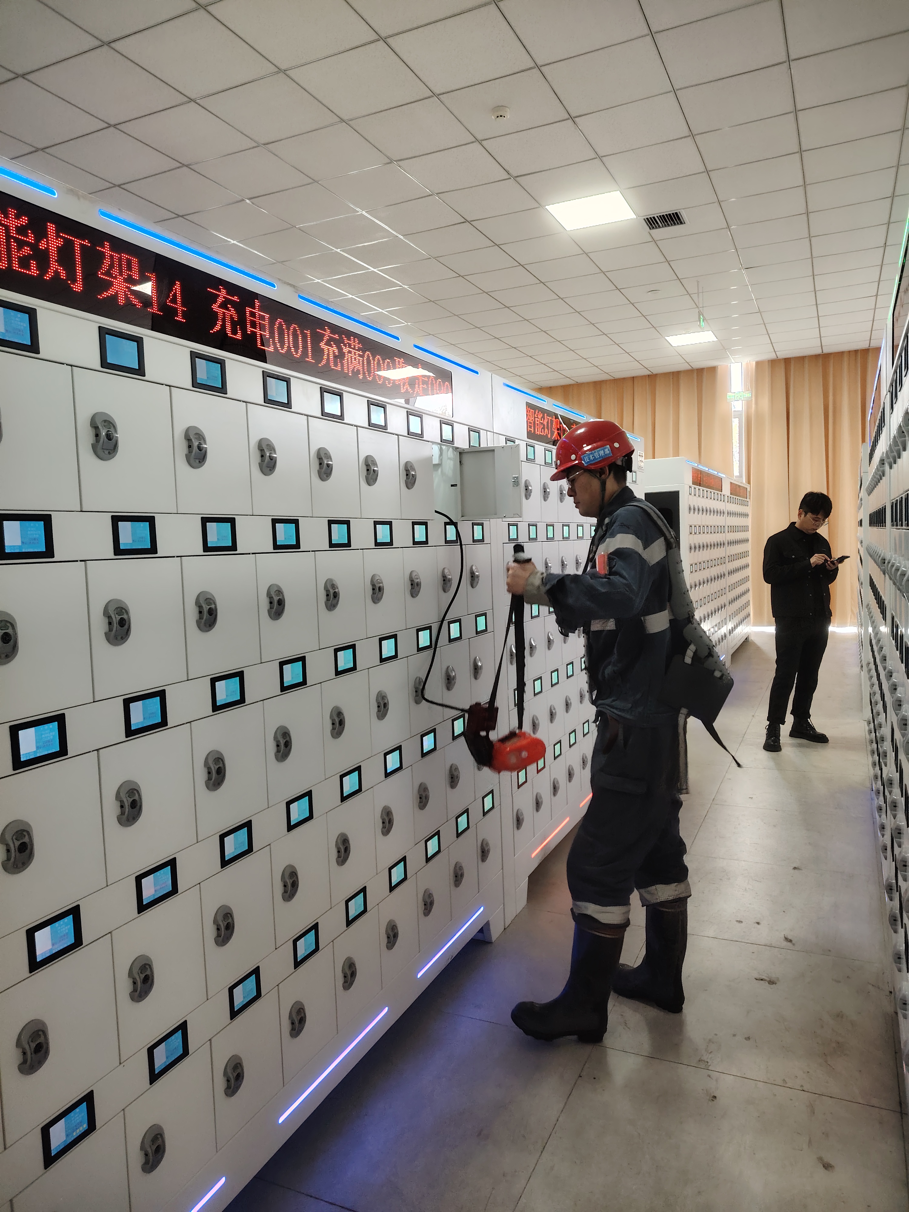 Intelligent Miner Cap Lamp Charging Cabinets .jpg