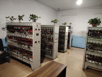 Traditional Charging Racks vs. Intelligent Cap Lamp Charging Cabinet: A Detailed Comparison
